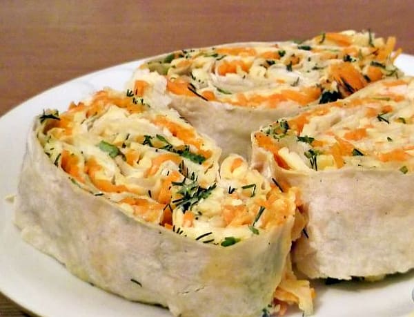 порезать рулет