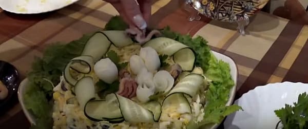 украшение салата