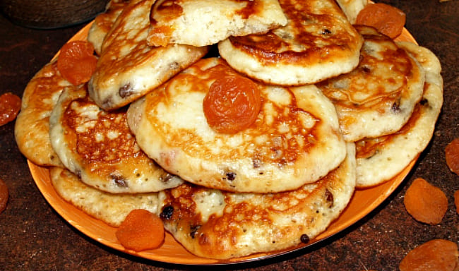 с изюмом
