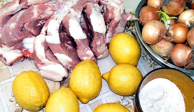 с лимоном и луком