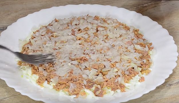 С луком