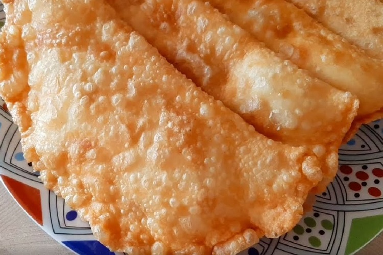 Готовые чебуреки