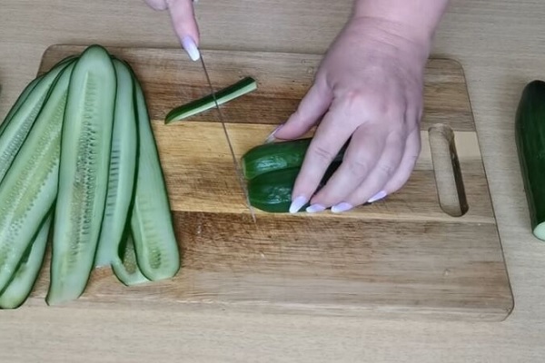 Нарезка огурцов