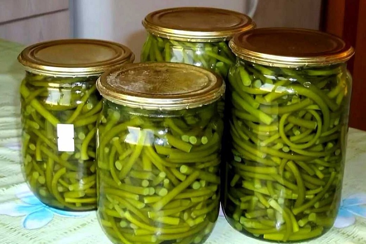 Маринованные чесночные стрелки