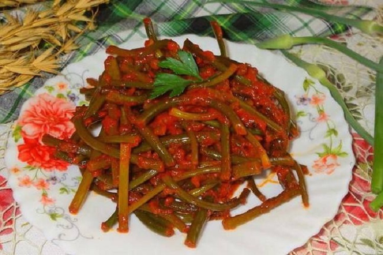 Тушеные в томате