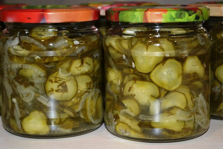 С луком