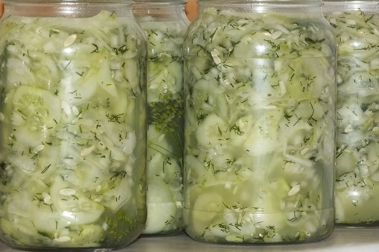 С сельдереем и капустой
