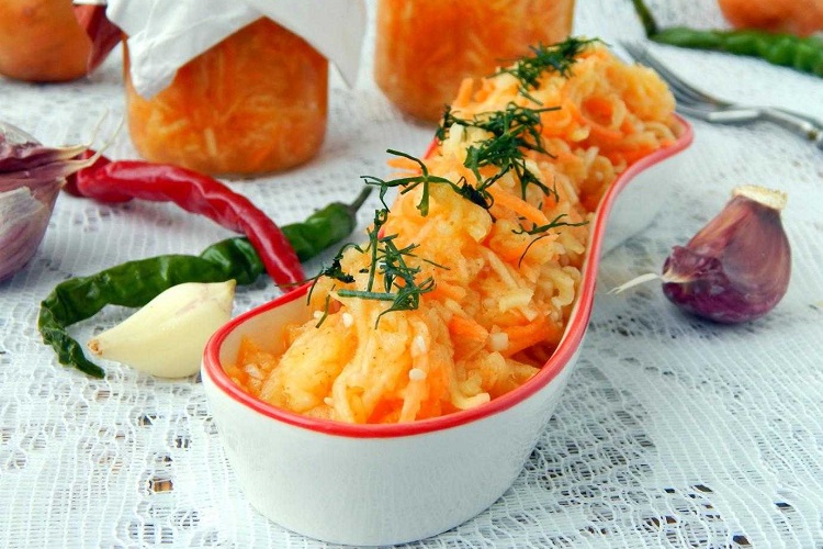 С морковью