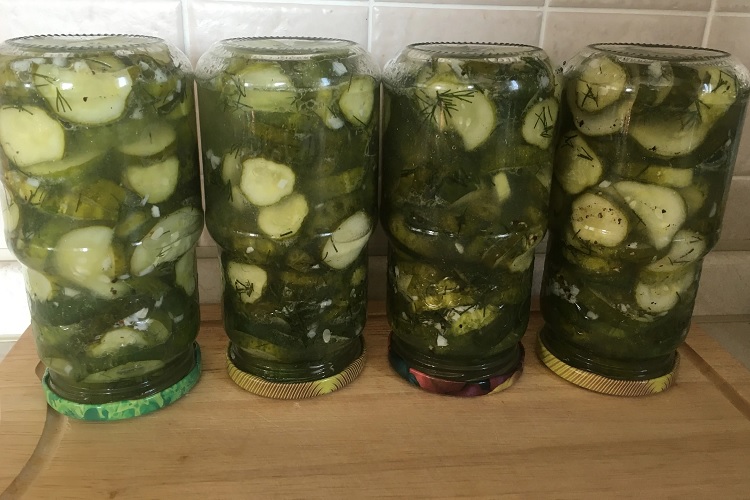 Огурцы с зеленью «Как свежие»