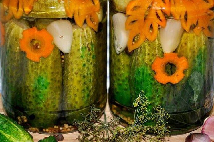 С чесноком