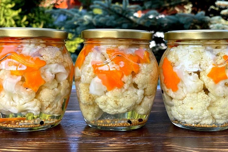 салат из цветной капусты на зиму по классическому рецепту