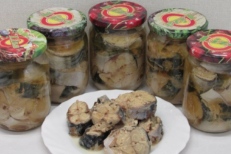 В масле с чесноком