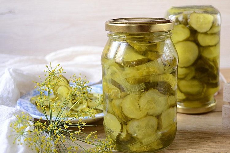 С луком и карри
