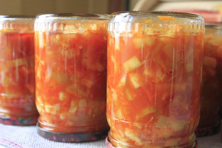С кетчупом и зеленью