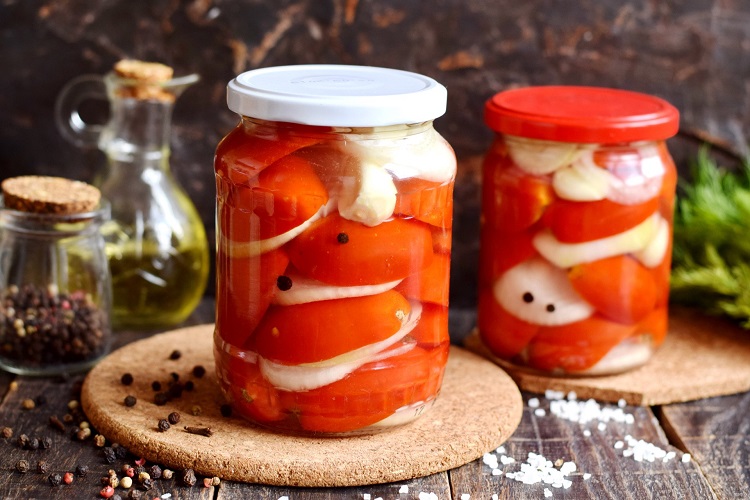 С луком и чесноком