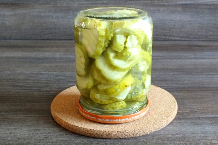 С луком и петрушкой