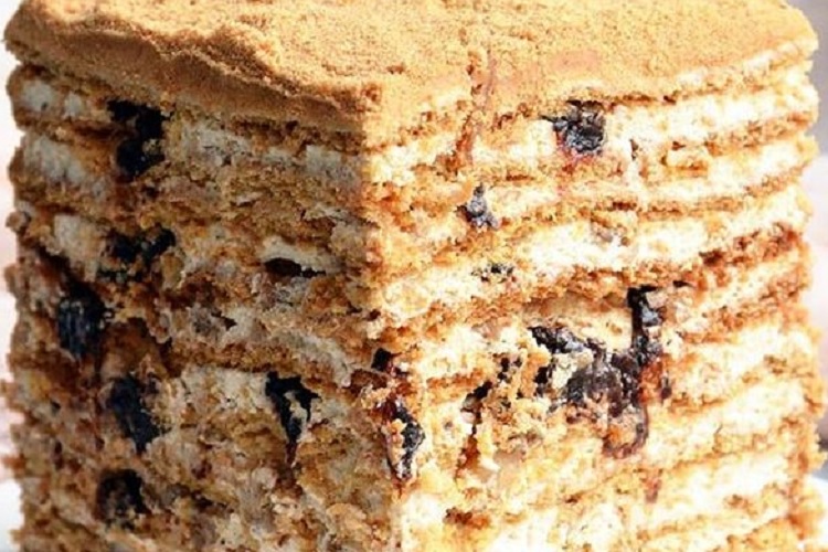 С орехами и сухофруктами