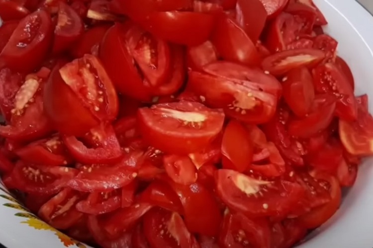 Помидоры дольками