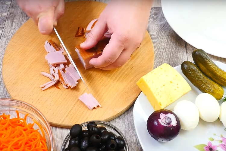 Нарезка копченого мяса