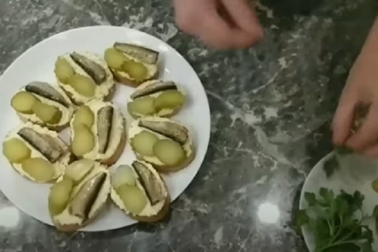 Размещение шпротов