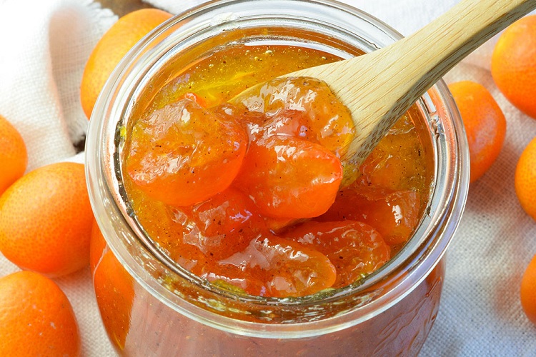 Красивое мандариновое варенье дольками