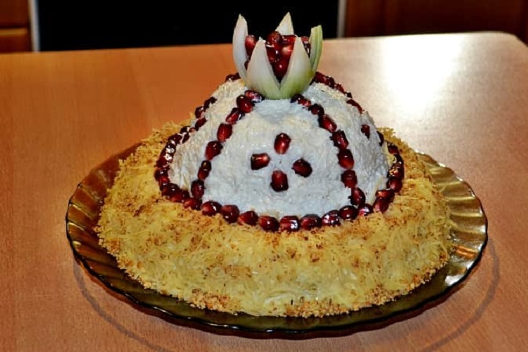 С сельдью