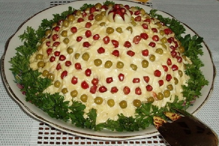 С зеленым горошком