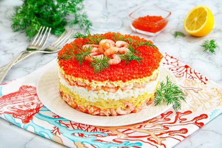 С креветками и красной икрой