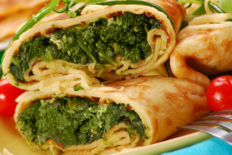 Блины с сыром и шпинатом