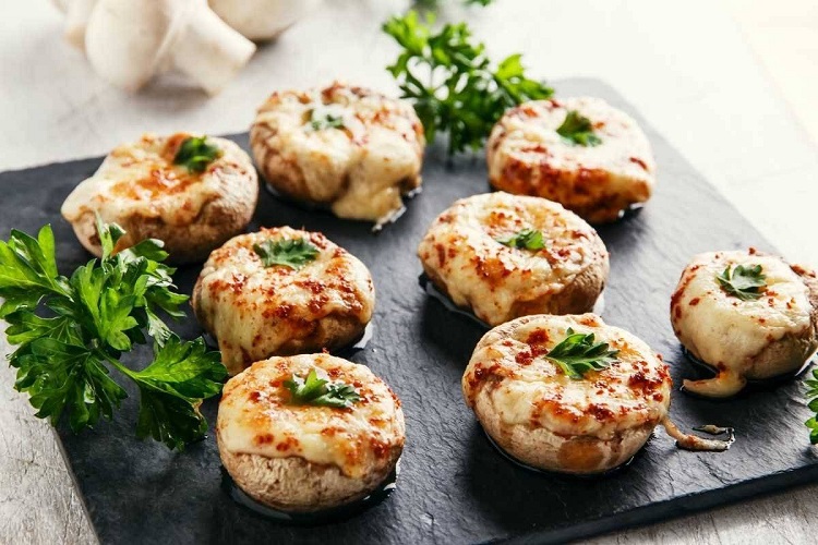 Фаршированные шампиньоны